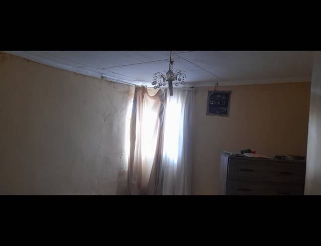 3 BEDROOM HOUSE FOR SALE IN SESHEGO A